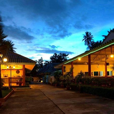 Koh Yao Chukit Dachanan Resort Ko Yao Noi Buitenkant foto