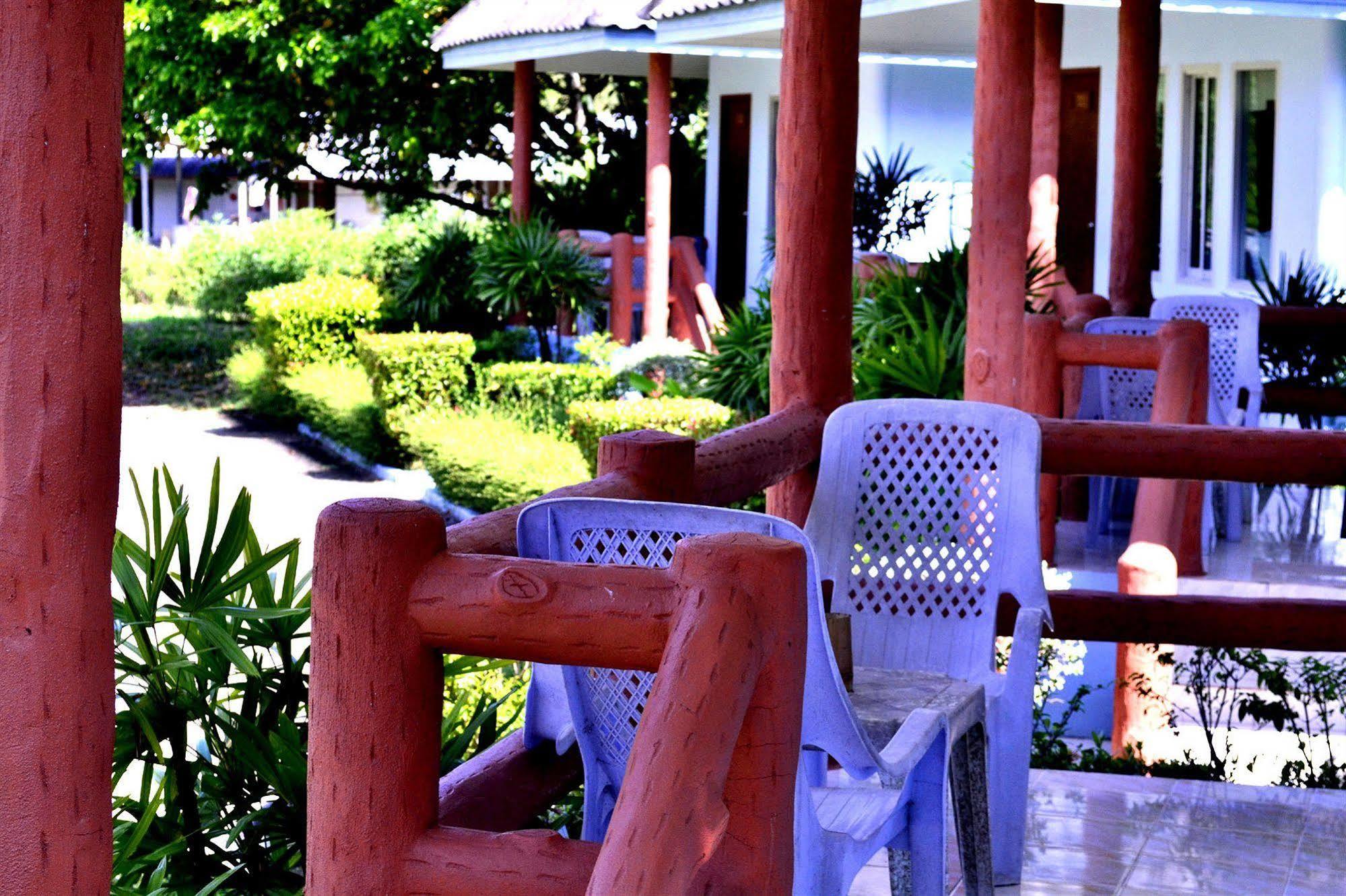 Koh Yao Chukit Dachanan Resort Ko Yao Noi Buitenkant foto