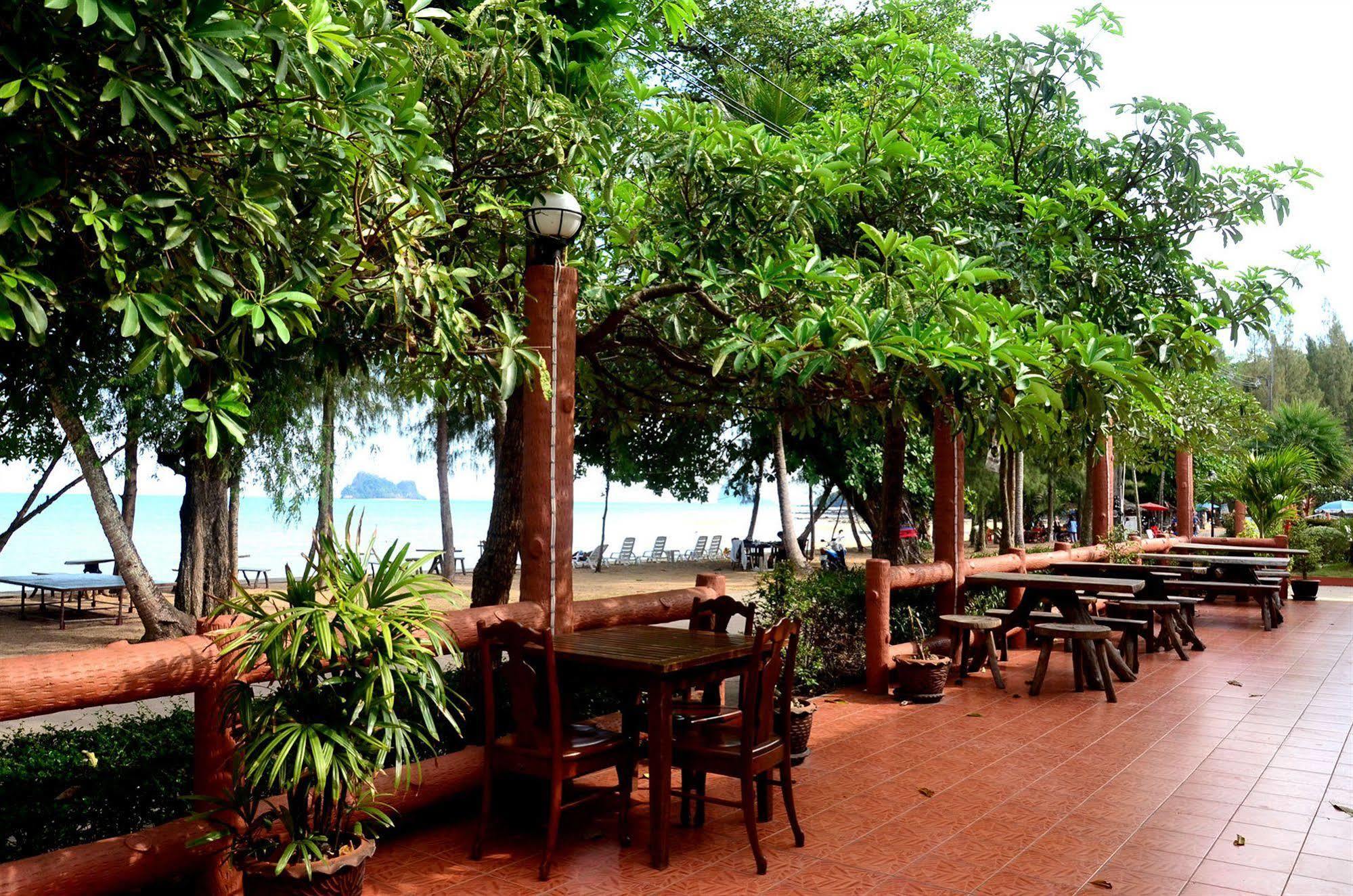 Koh Yao Chukit Dachanan Resort Ko Yao Noi Buitenkant foto