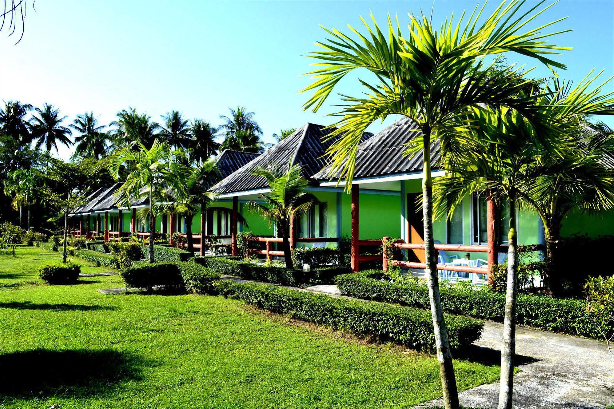 Koh Yao Chukit Dachanan Resort Ko Yao Noi Buitenkant foto