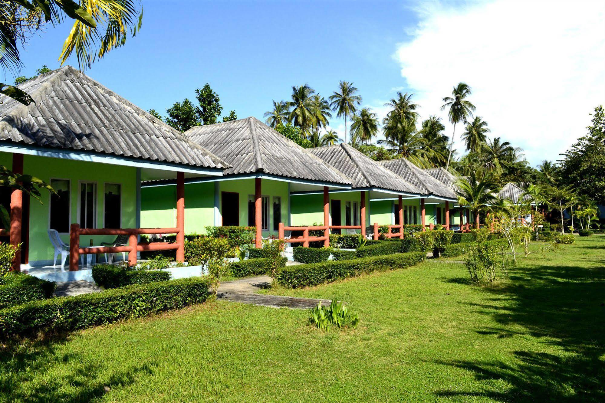 Koh Yao Chukit Dachanan Resort Ko Yao Noi Buitenkant foto