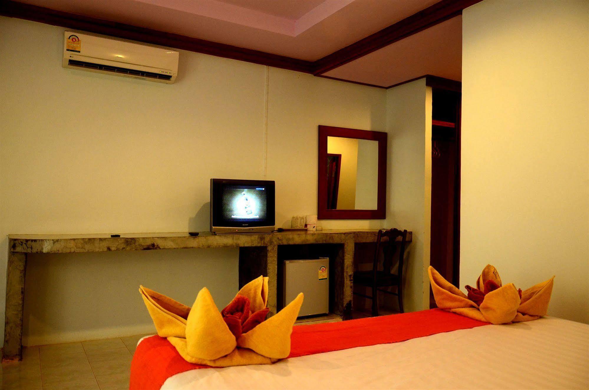 Koh Yao Chukit Dachanan Resort Ko Yao Noi Buitenkant foto